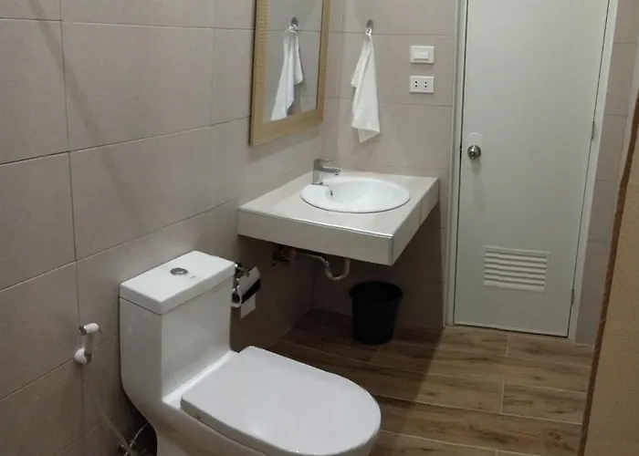 Resort Sbg Lambug 3*